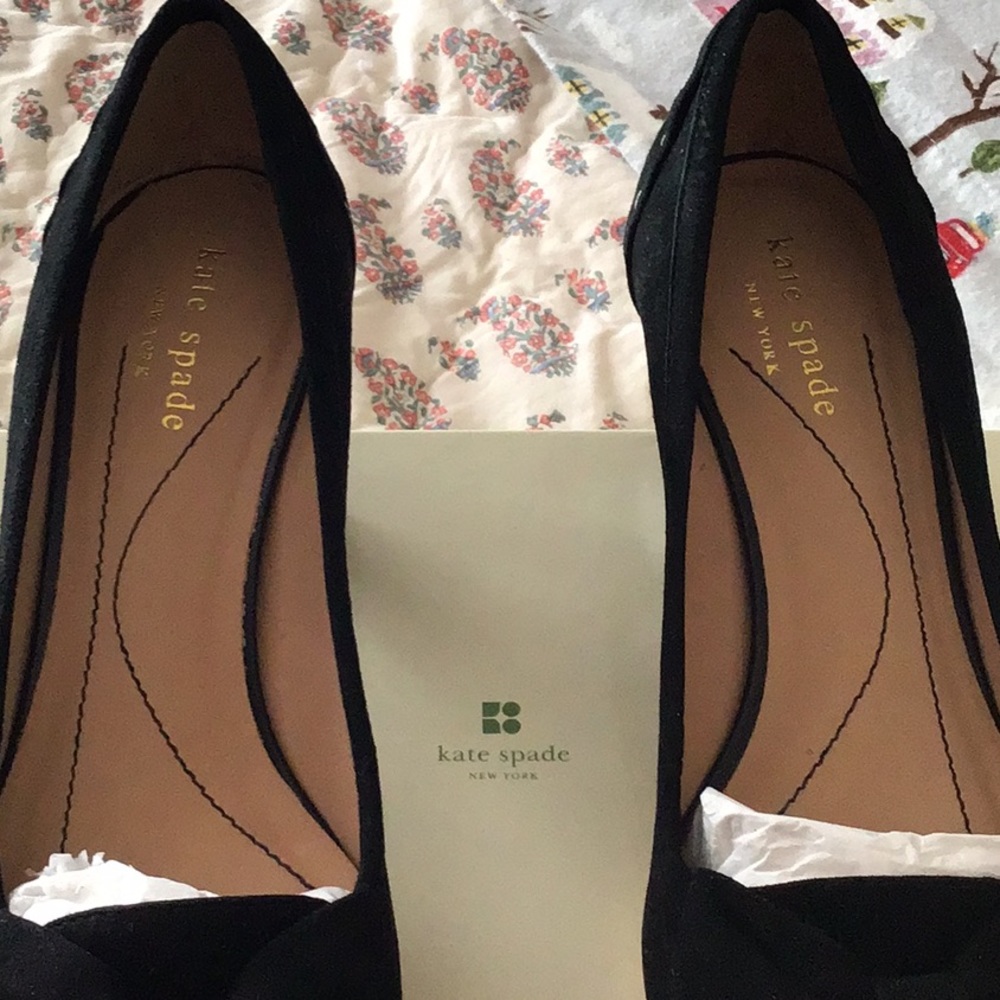 Shoes - Picture 2 of 3